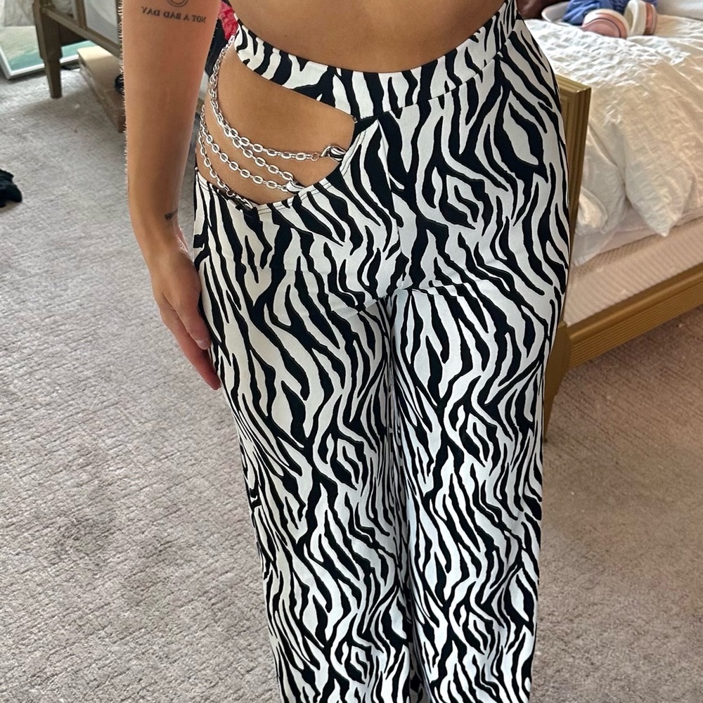 ZEBRA FASHION NOVA PANTS